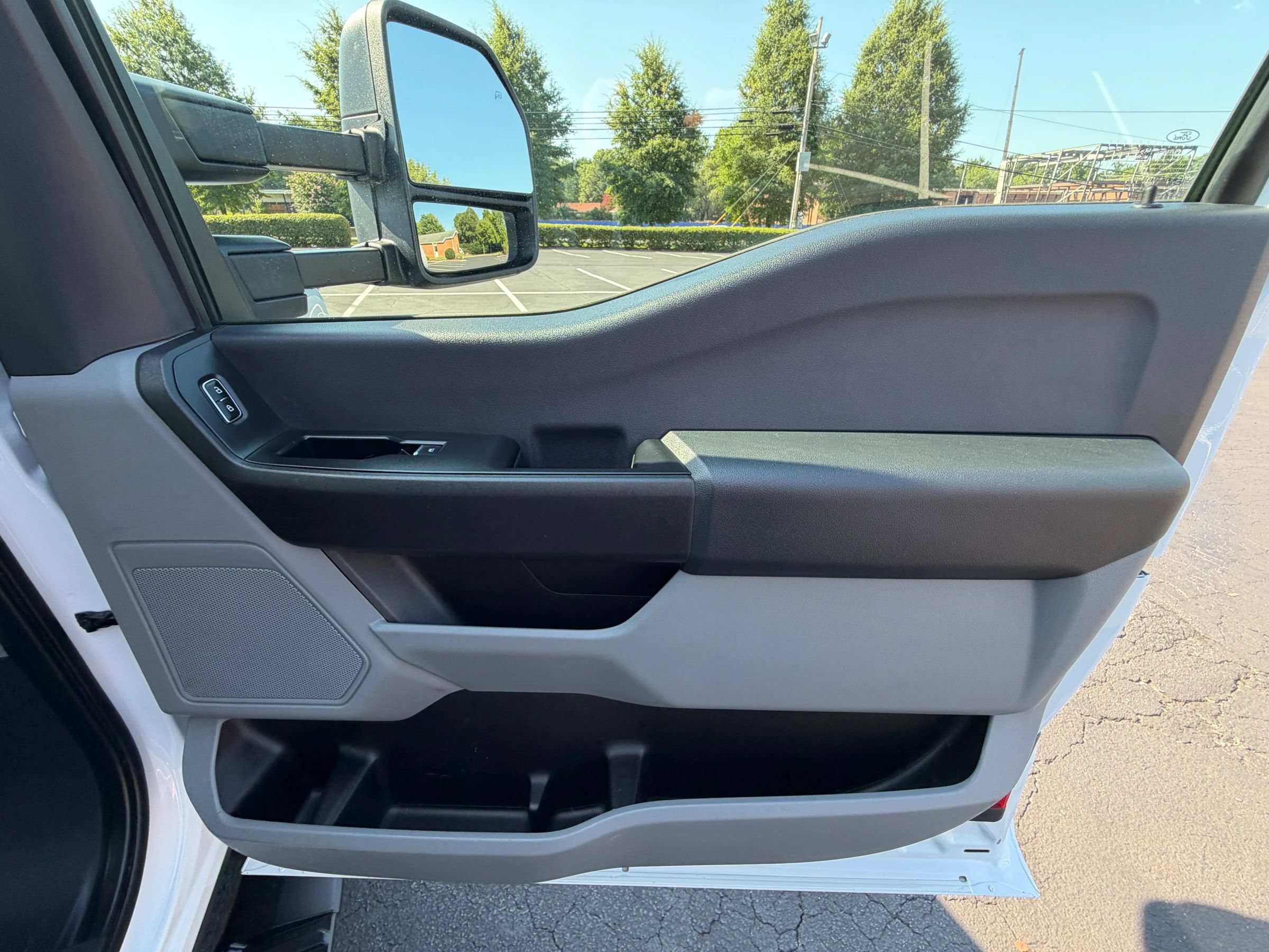 Used 2023 Ford F250 XL w/ XL Chrome Package AWD/4WD image 21