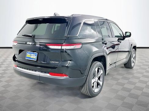 New 2025 Jeep Grand Cherokee Limited w/ Luxury Tech Group II image 4