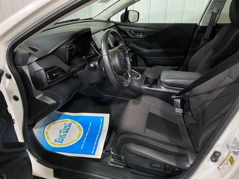 Used 2024 Subaru Outback Premium AWD/4WD image 15