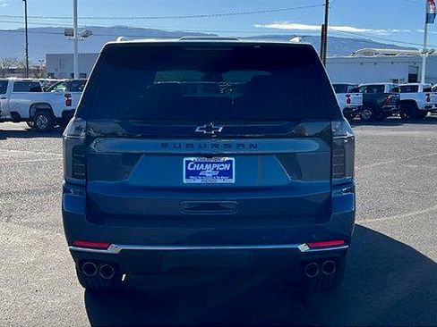 New 2026 Chevrolet Suburban Premier image 6