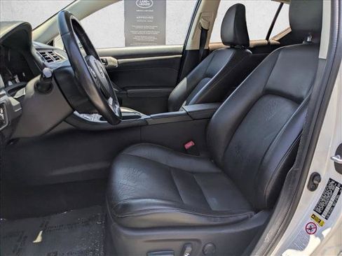 Used 2015 Lexus CT 200h FWD image 16