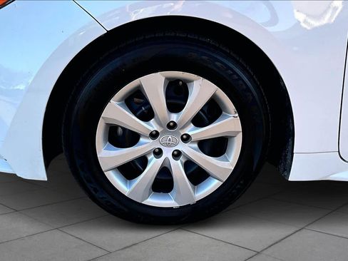 Used 2024 Toyota Corolla LE image 10