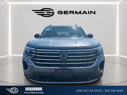 Used 2024 Volkswagen Atlas SE AWD/4WD image 3