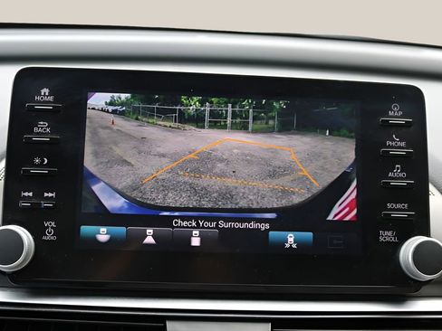 Used 2018 Honda Accord Touring image 26