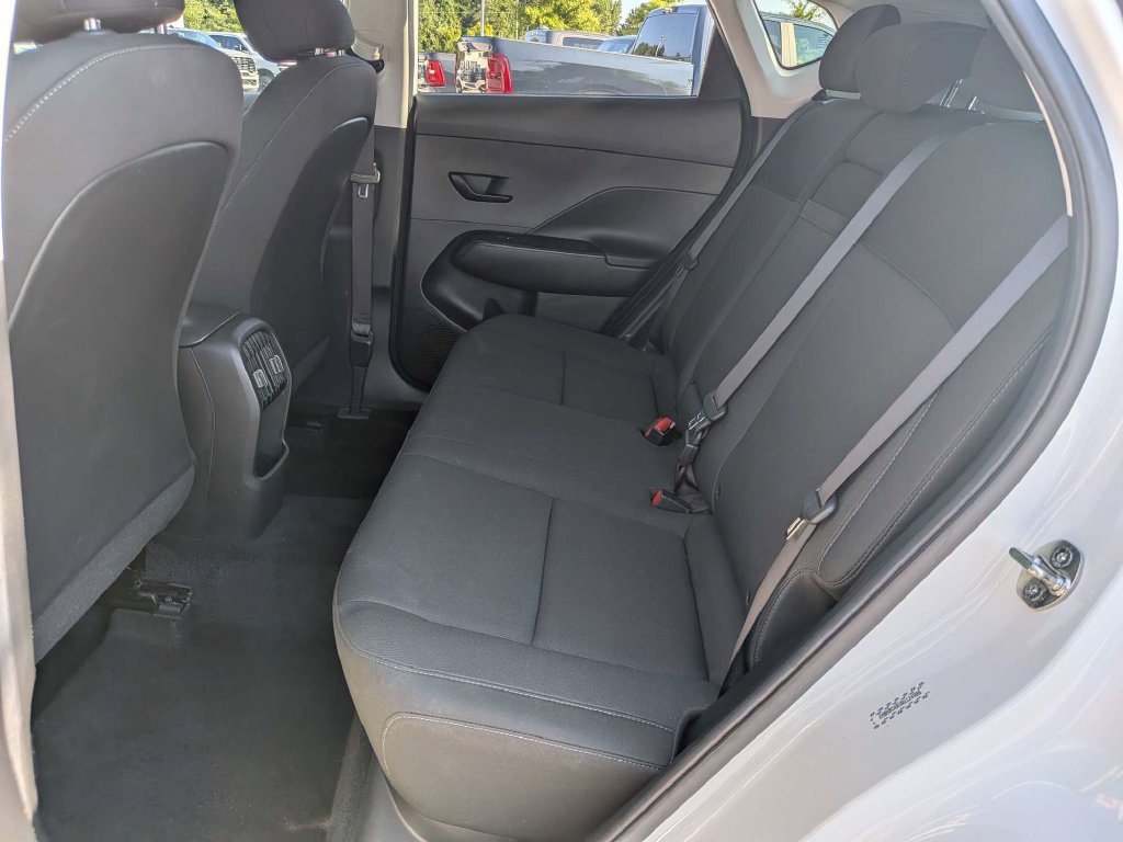 Used 2024 Hyundai Kona SEL AWD/4WD image 13