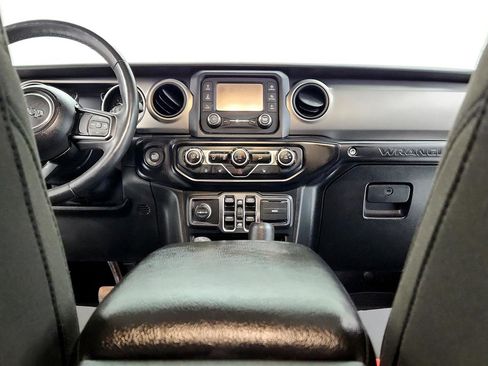 Used 2019 Jeep Wrangler Unlimited Sport S image 29