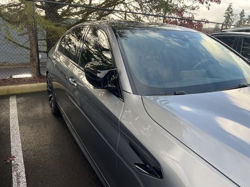 Used 2019 BMW M5 w/ Executive Package image 3