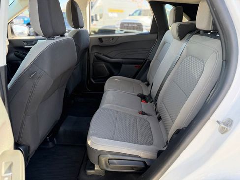 Used 2022 Ford Escape SE image 22