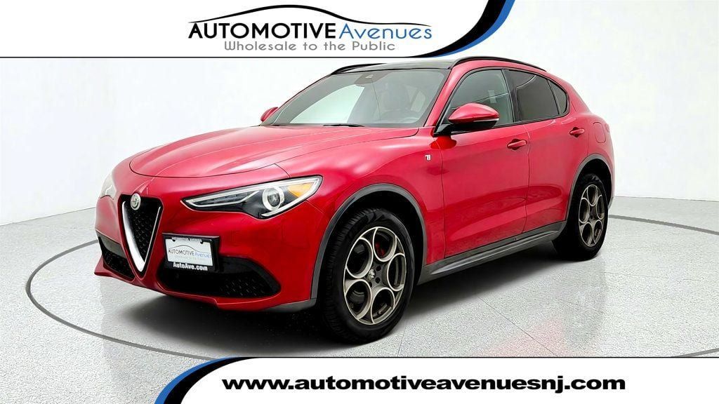 Used 2023 Alfa Romeo Stelvio Ti AWD/4WD image 1