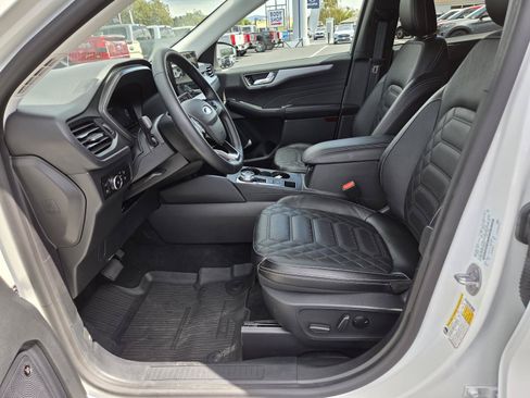 Used 2024 Ford Escape SE w/ PHEV Premium Package FWD image 10