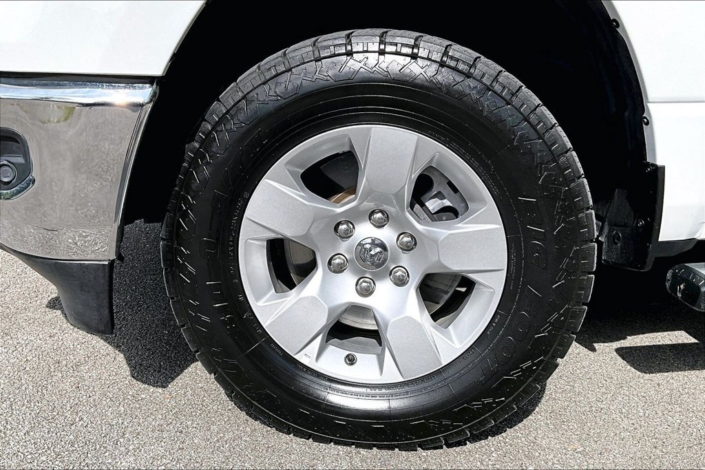 Used 2024 RAM 1500 Big Horn AWD/4WD image 11