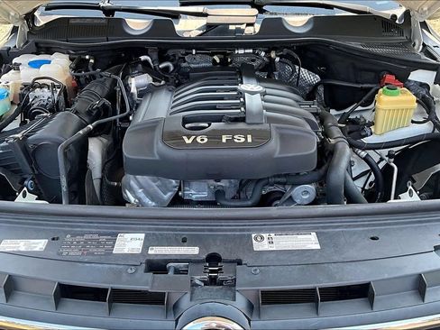 Used 2011 Volkswagen Touareg VR6 AWD/4WD image 29