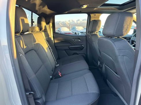 New 2026 GMC Canyon Elevation w/ Convenience Package image 12