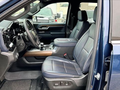 Used 2022 Chevrolet Silverado 1500 High Country image 21