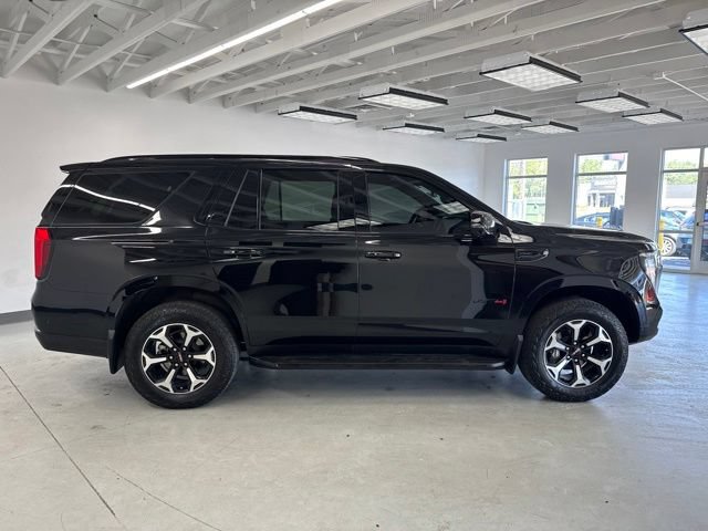 Used 2025 GMC Yukon AT4 w/ Premium Trailering Package AWD/4WD image 17