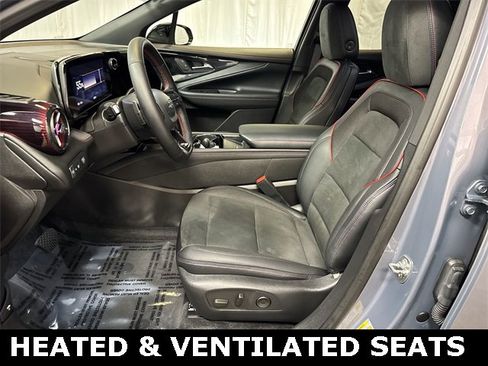 Used 2024 Chevrolet Blazer EV RS image 10