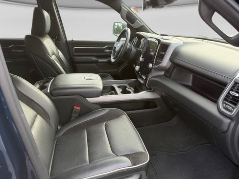 Used 2024 RAM 1500 Laramie AWD/4WD image 16