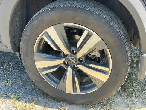 Certified 2024 Nissan Rogue SL w/ SL Premium Package AWD/4WD image 29