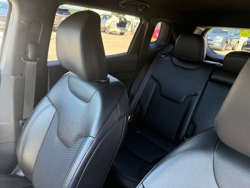 Used 2025 Jeep Compass Latitude w/ Altitude Special Edition image 33