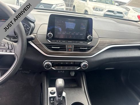 Certified 2025 Nissan Altima 2.5 SV AWD/4WD image 11
