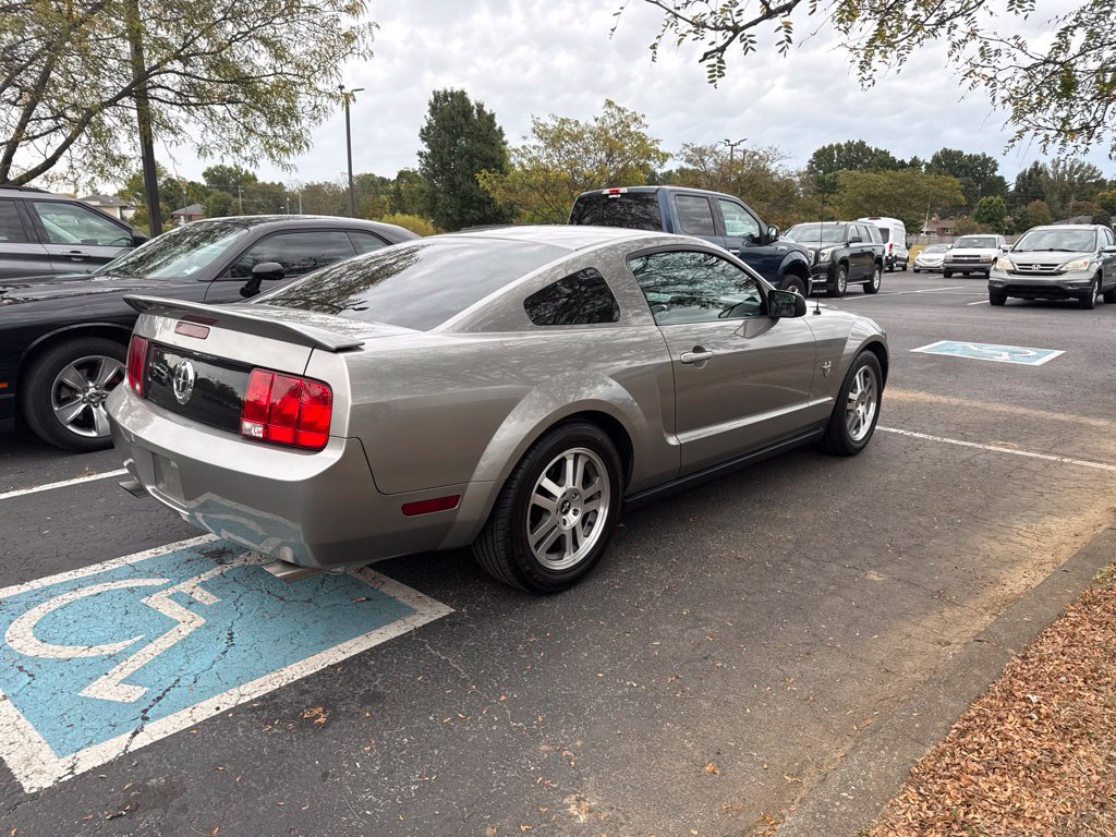 Used 2009 Ford Mustang Coupe RWD image 4