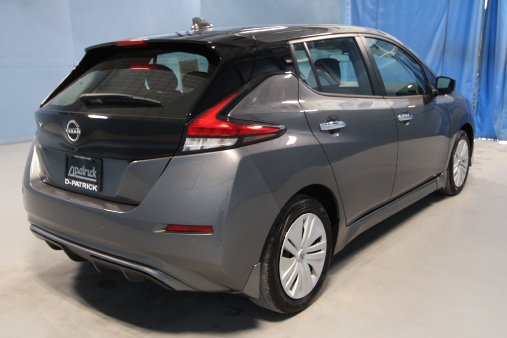 Used 2025 Nissan Leaf S FWD image 32