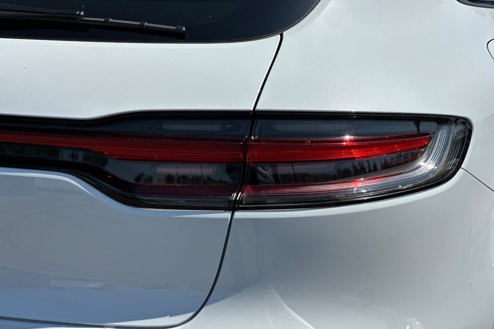Used 2026 Porsche Macan AWD/4WD image 28