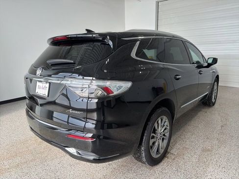 Used 2024 Buick Enclave Avenir w/ Avenir Technology Package image 4