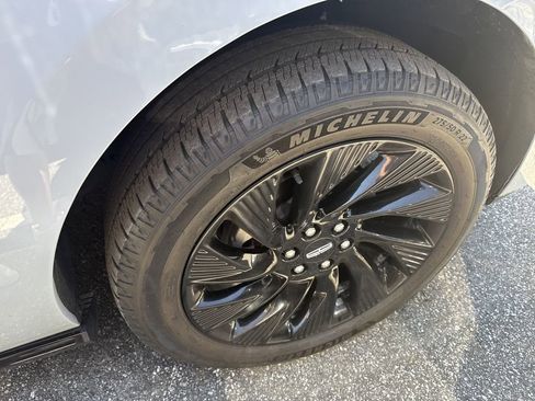 Used 2025 Lincoln Navigator Reserve w/ Jet Appearance Package image 20