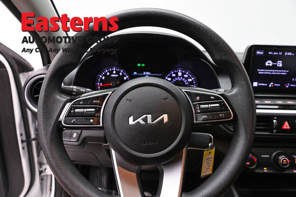 Used 2023 Kia Forte LXS FWD image 11