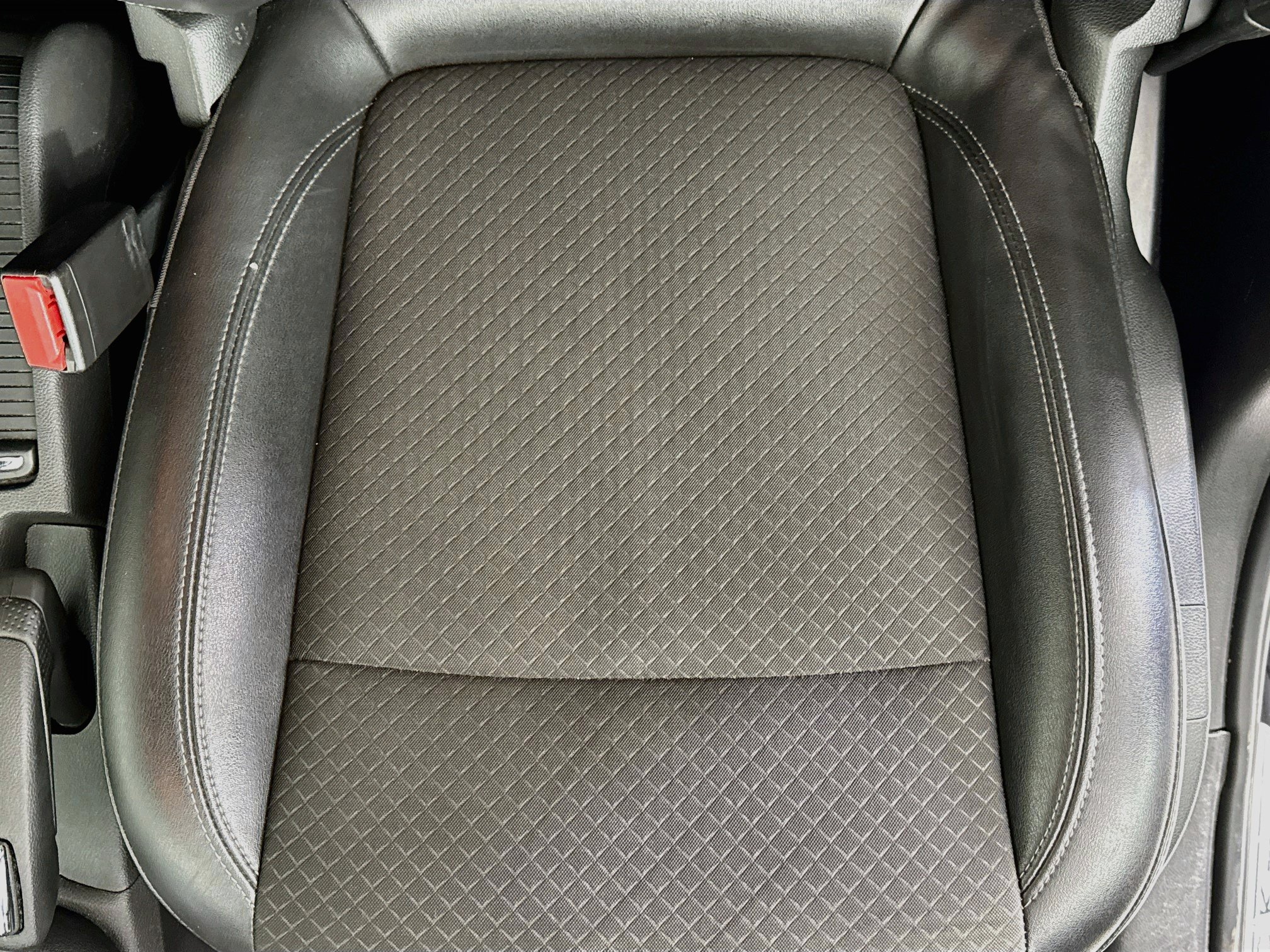 Used 2019 Buick Encore Sport Touring w/ Safety Package FWD image 19