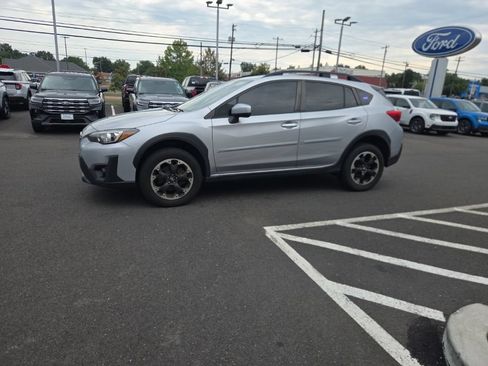 Used 2023 Subaru Crosstrek 2.0i Premium AWD/4WD image 4