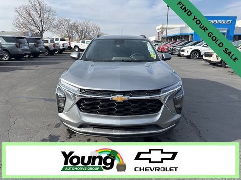 New 2026 Chevrolet Trax LT w/ Driver Confidence Package image 2