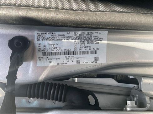 Used 2016 Ford Focus SE w/ Equipment Group 201A image 28