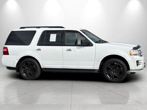 Used 2017 Ford Expedition XLT AWD/4WD image 8