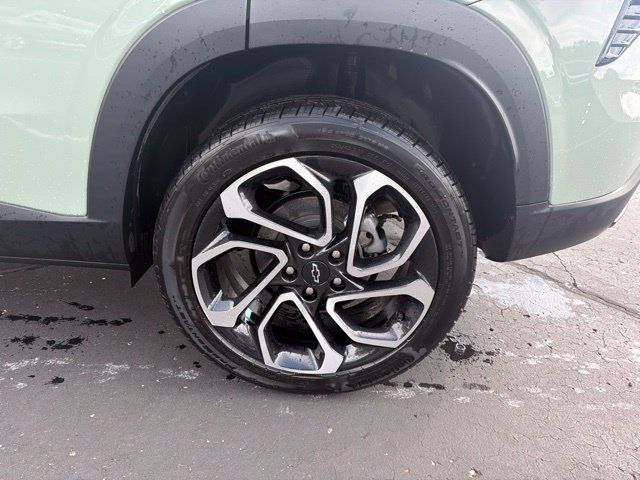 Used 2024 Chevrolet Trax RS w/ Driver Confidence Package FWD image 12