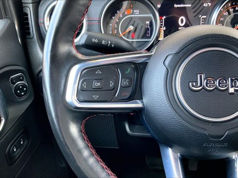 Used 2023 Jeep Wrangler Rubicon AWD/4WD image 25