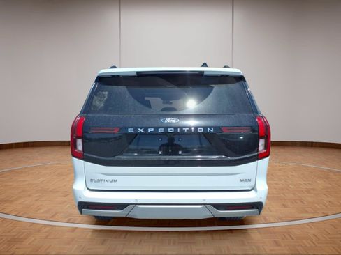 Used 2025 Ford Expedition Max Platinum AWD/4WD image 5