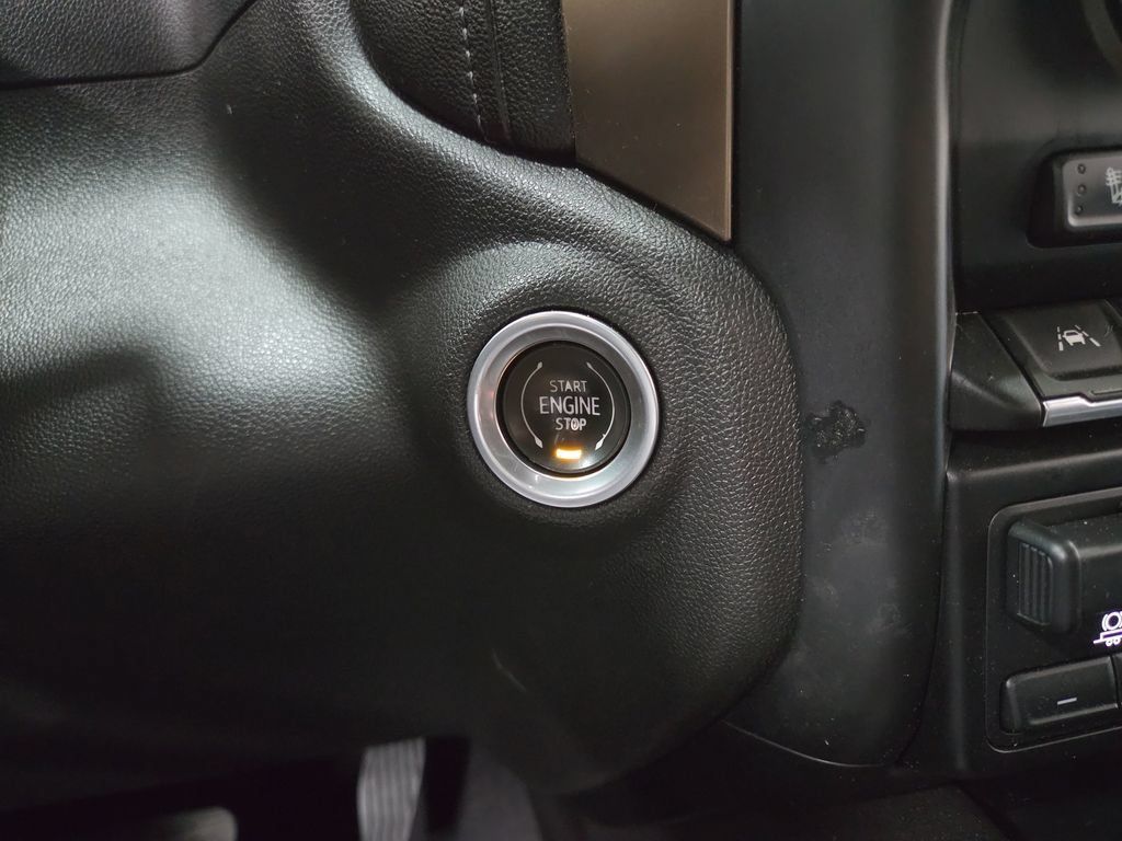 Used 2022 Chevrolet Silverado 1500 High Country AWD/4WD image 17