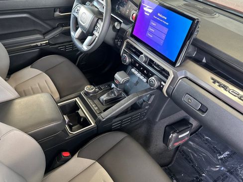 Used 2024 Toyota Tacoma TRD Off-Road w/ TRD Off Road Upgrade Package image 14