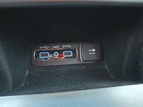 Used 2018 Jeep Grand Cherokee Altitude RWD image 25