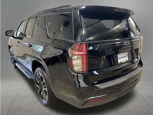 Used 2024 Chevrolet Tahoe RST w/ Luxury Package AWD/4WD image 3