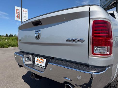 Used 2017 RAM 1500 Laramie AWD/4WD image 15