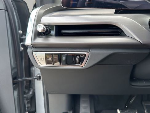 New 2026 Cadillac Vistiq Luxury w/ LPO, Floor Liner Package image 29