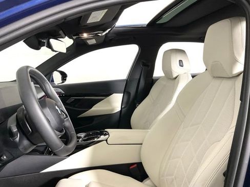 Certified 2024 BMW 530i xDrive w/ Premium Package image 31