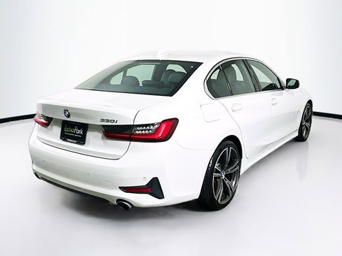 Used 2021 BMW 330i Sedan w/ Convenience Package image 9