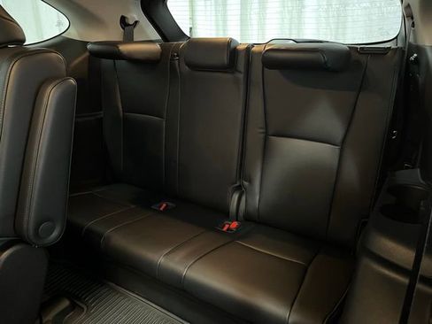 Used 2022 Toyota Highlander Limited AWD/4WD image 12
