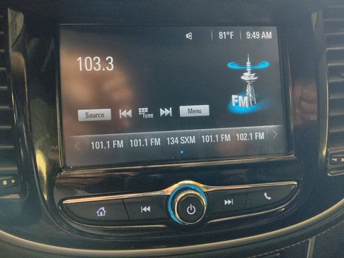 Used 2017 Chevrolet Trax LT w/ LT Convenience Package FWD image 25