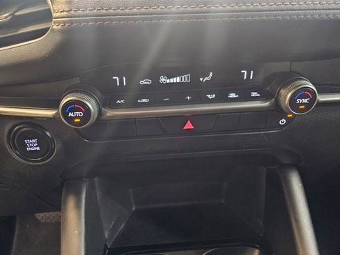 Used 2024 MAZDA MAZDA3 s image 27