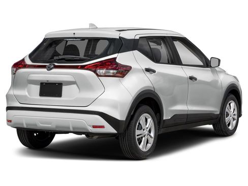 New 2025 Nissan Kicks S image 2